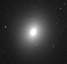 Abb. 162: Elliptische Galaxie M32.
(Zum Vergröern anklicken)